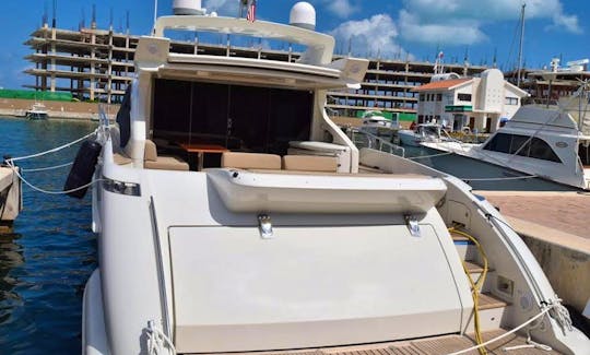 Luxury yacht rental in Cancun, the best motor yachts in Riviera Maya, Cancun, Puerto Aventuras and Cozumel, snorkel tour, private charter, sportfishin