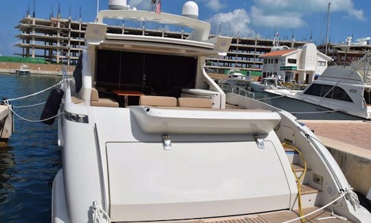 Luxury yacht rental in Cancun, the best motor yachts in Riviera Maya, Cancun, Puerto Aventuras and Cozumel, snorkel tour, private charter, sportfishin