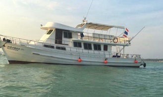 Enjoy Sightseeing Trips in Phuket, Thailand on Passenger Boat