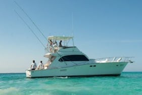 Cancún Fishing Charter on 46' Hatteras yacht