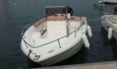 Rent a Center Console and go Fishing in La Spezia, Italy