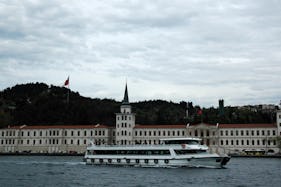 Day Tour In İstanbul, Turkey on a Passenger Boat