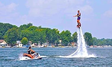 Reserve un entrenamiento y clases de flyboard en Clarklake, Michigan