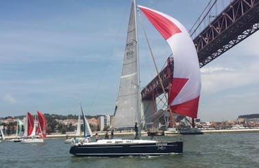 Sightseeing or Sunset Sails in Lisbon, Portugal on Cruising Monohull
