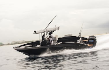 26' Center Console Game Fishing Charter in H. Dh Atoll, Maldives