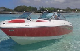 Rent a 19' Four Winns Bowrider in Mahebourg, Mauritius for up to 5 passengers