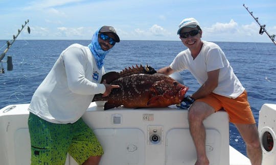 Deep Sea Fishing Trip in Madalena, Portugal on 32' Luhrs Sport Fisherman