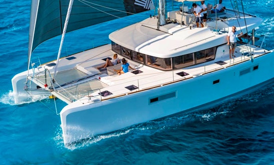 Explore Road Town, British Virgin Islands On A Lagoon Cruising Catamaran