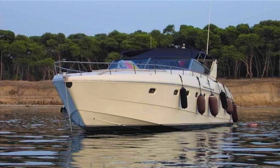 Chater 35' Mama Ferretti Motor Yacht In Rosignano Solvay-castiglioncello, Italy