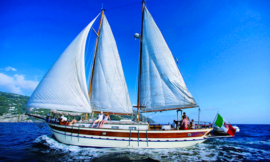 Charter This Sailing Gulet For 15 People With Skipper In Sorrento, Italy