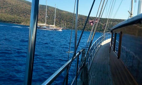 Charter a Gulet for 16 people to discover Muğla, Turkey