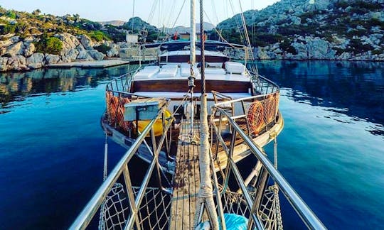 Cruise along the Muğla,Turkey with this 14 people Gulet