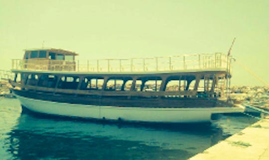 Charter Mira 3 Passenger Boat in Izmir, Turkey