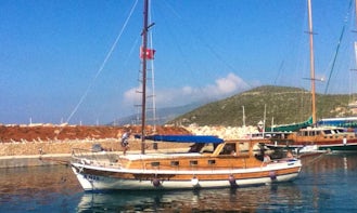 Cruise with a Crew on a Gulet Charter in Antalya, Turkey