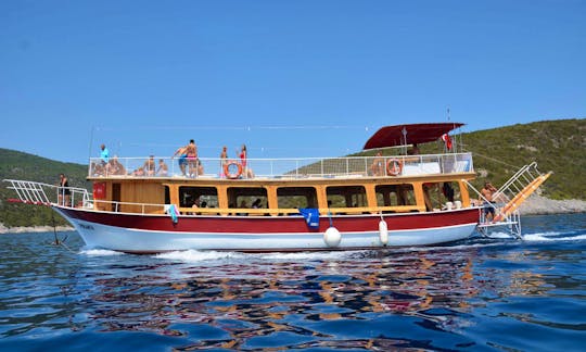 Enjoy The Amazing Views of İzmir, Turkey on this Passenger Boat