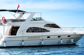 Charter 55ft Power Yacht in Dubai, United Arab Emirates