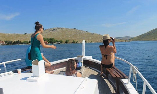 Charter Arcali Motor Yacht at Kornati Island, Croatia