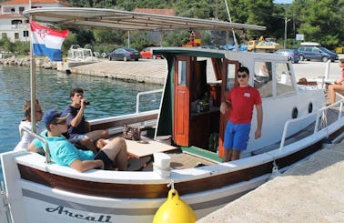 Charter Arcali Motor Yacht at Kornati Island, Croatia
