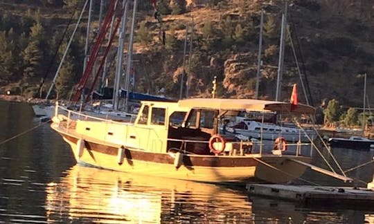 Relax on the water with this Classic Motor Gullet in Muğla, Turkey