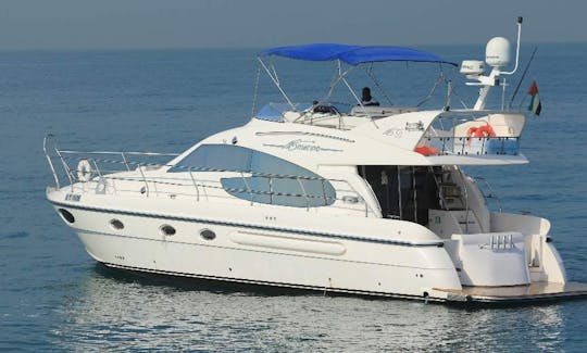 50ft Power Mega Yacht Rental in Dubai, United Arab Emirates