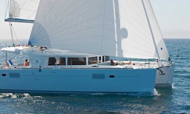 Lagoon 450 - Catamaran sail rental in Le Marin - Martinique