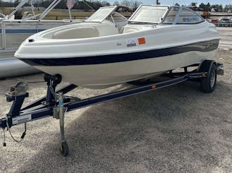 Fun all-purpose 18ft Caravelle Bowrider