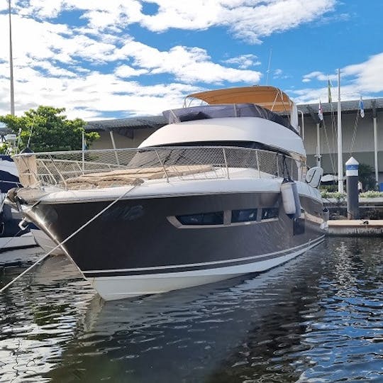 Location d'un méga-yacht Prestige Power de 60 pieds à Rio de Janeiro, Brésil