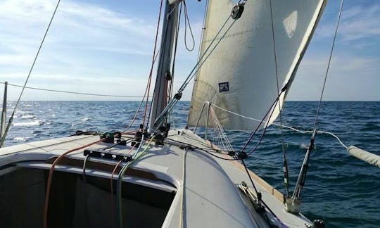 25ft Daysailer Boat Rental In Faro, Portugal