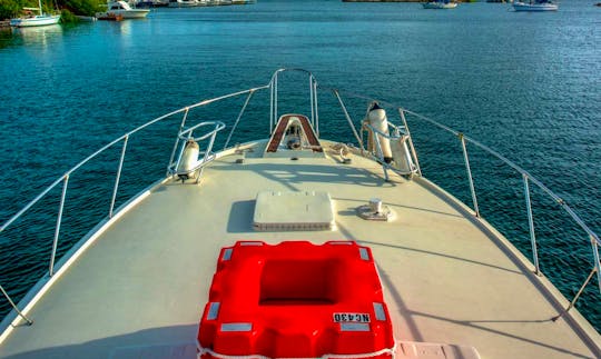 Charter 46' Hatteras 1 Motor Yacht in Seru boca, Curacao