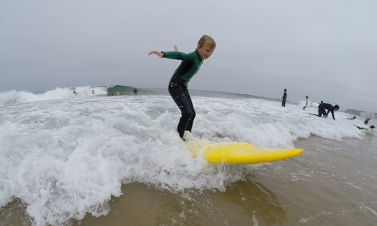 Profitez de cours de surf à Cascais, au Portugal