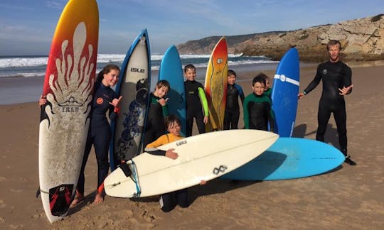 Profitez de cours de surf à Cascais, au Portugal