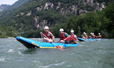 スイスのアル・ボシェット・クレッシャーノでラフティング旅行をお楽しみください