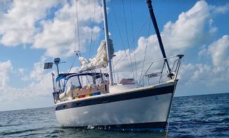 Charter 35ft Sailboat In Lacey Township, New Jersey