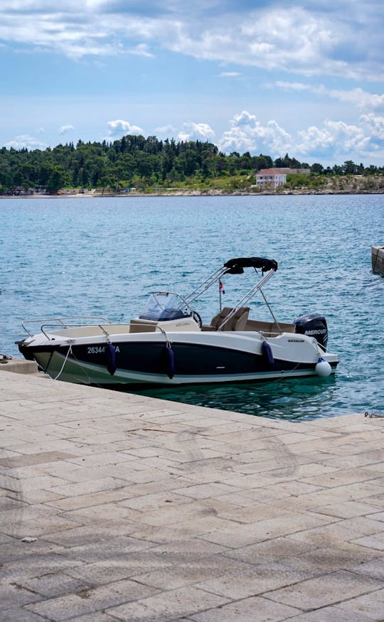 Quicksilver  Activ 605 open Bowrider Rental in Makarska, Croatia