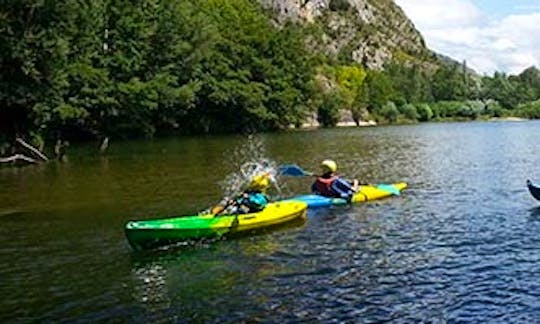 Guided Single Kayak Tours in Bouan, France