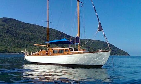 Charter 49' Schooner in Agropoli, Campania