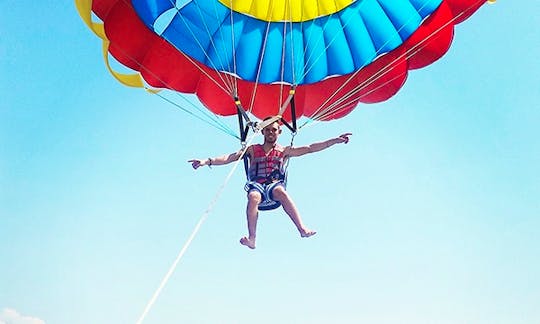 Fly with the Parasailing in Ouranoupoli, Chalkidiki