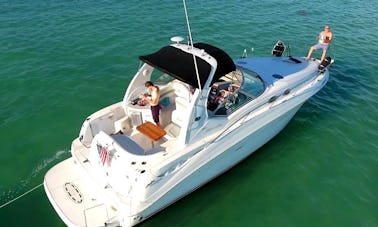 Rent for 110 usd/hr this 35” Sea Ray *ADD 1 HOUR FREE ON 4 HOURS BOOKINGS MONDAY-THURSDAY*