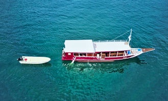 Experience full week Boat trip in Komodo, Indonesia