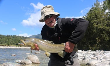 Aproveite a pesca com mosca em Collingwood, Rockville Tasman