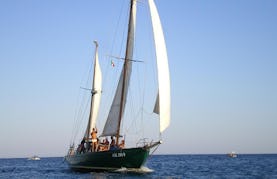 Charter this 49ft Sailing Yacht in Italy