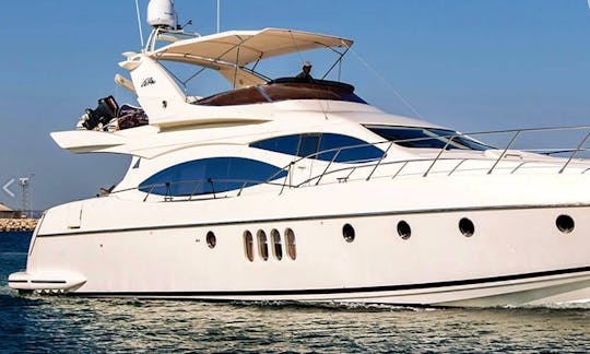 Louez un méga-yacht Azimut Power de 68 pieds à Limassol, Chypre