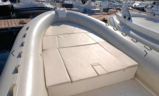 Rent 30' Capelli Tempest Medline Rigid Inflatable Boat in Calcatoggio, France