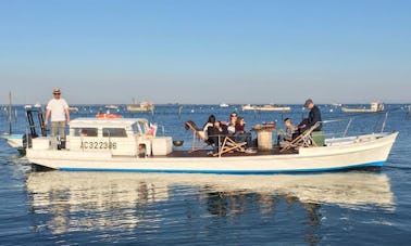 Charter 36' Canal Boat in Lège-Cap-Ferret, France