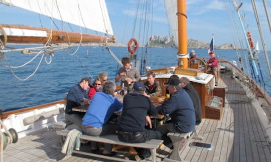 Sailing Cruise in the Calanques Marseille, France