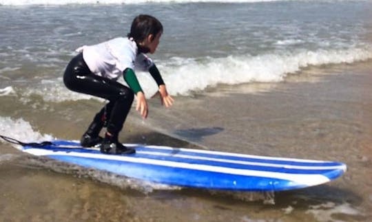 Desfrute de aulas de surf em Oeiras, Portugal