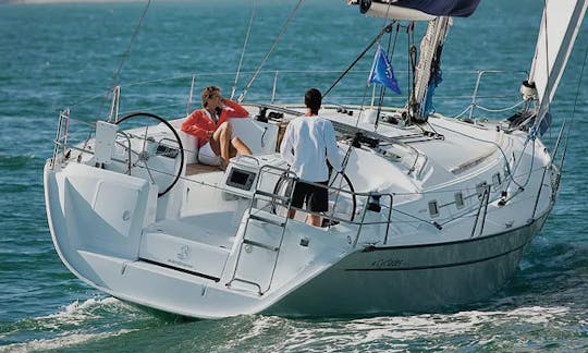 Voilier Charter Cyclades 50.5 pour 13 personnes à Portorosa, Italie