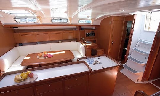 Voilier Charter Cyclades 50.5 pour 13 personnes à Portorosa, Italie
