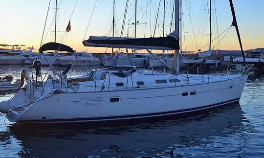 Charter 42' Oceanis Cruising Monohull for 10 People in Messina, Italy
