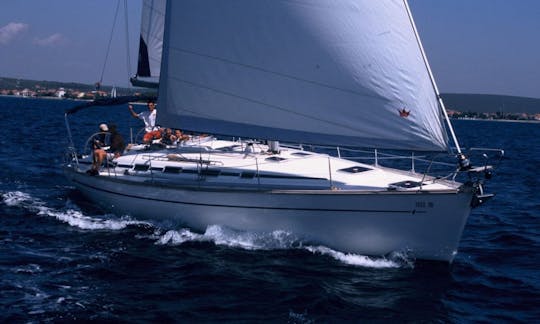 Bavaria 44